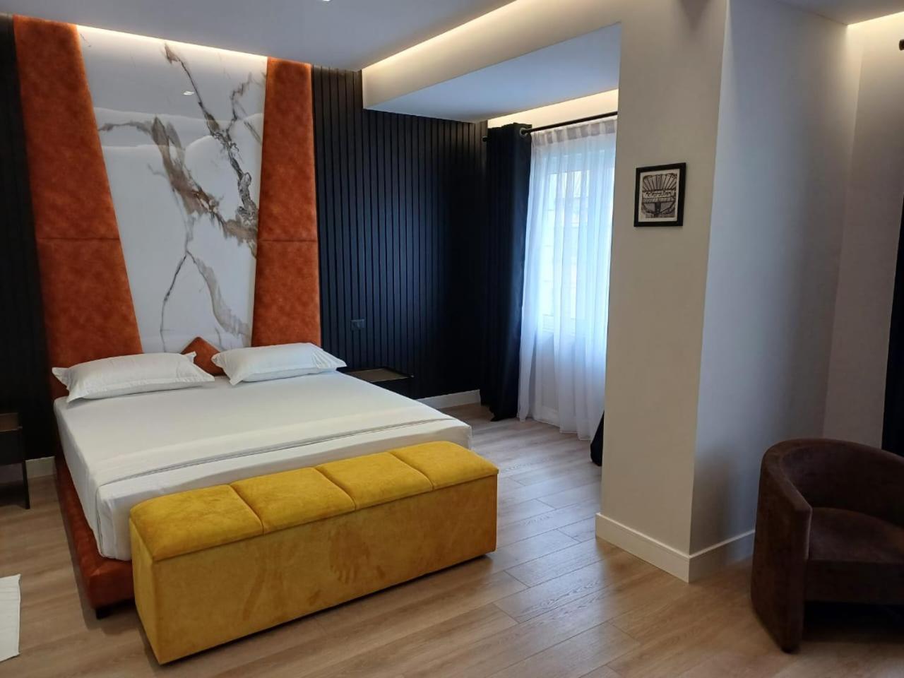 Oxygen Boutique Hotel ติรานา ภายนอก รูปภาพ