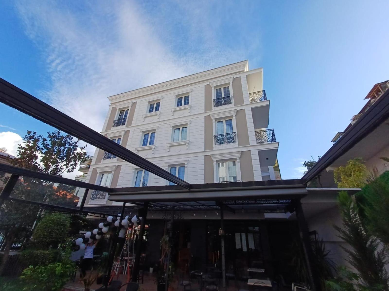 Oxygen Boutique Hotel ติรานา ภายนอก รูปภาพ