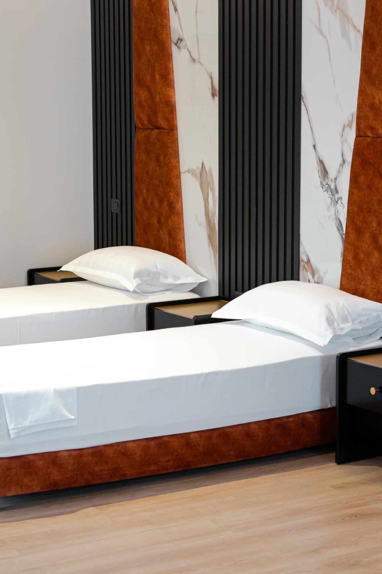 Oxygen Boutique Hotel ติรานา ภายนอก รูปภาพ